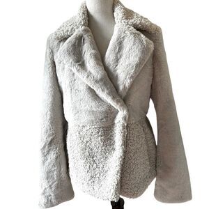 Express new tags, Sherpa / Faux Fur Jacket size extra small